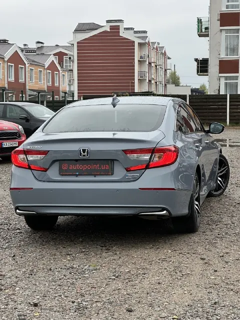 Фото автомобіля з оголошення AutoPOINT