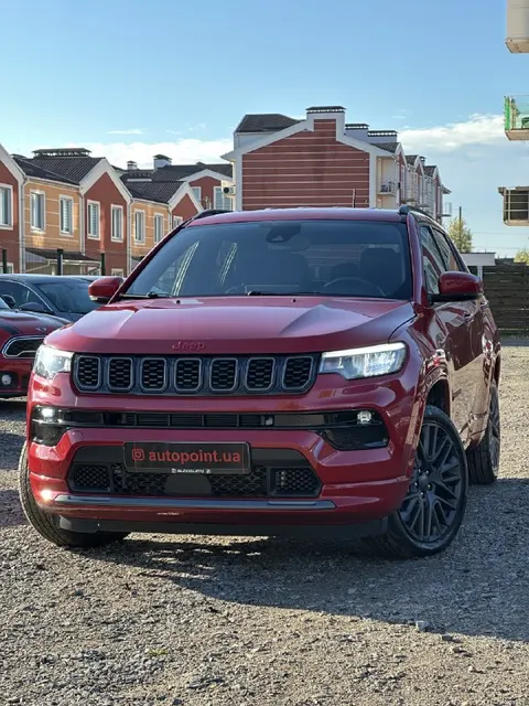 Фото автомобіля з оголошення AutoPOINT