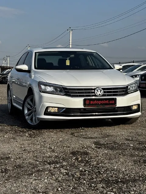 Фото автомобіля з оголошення AutoPOINT