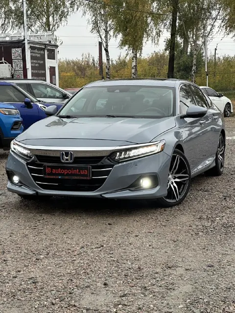 Фото автомобіля з оголошення AutoPOINT